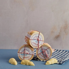 Camembert Three White Chocolate Mice